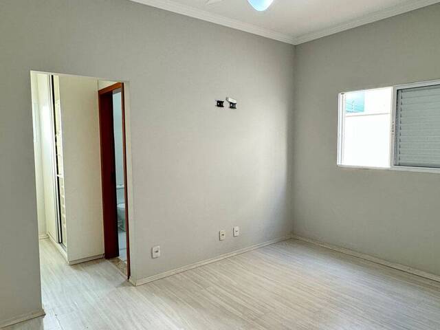 Casa para Venda em Tremembé - 5