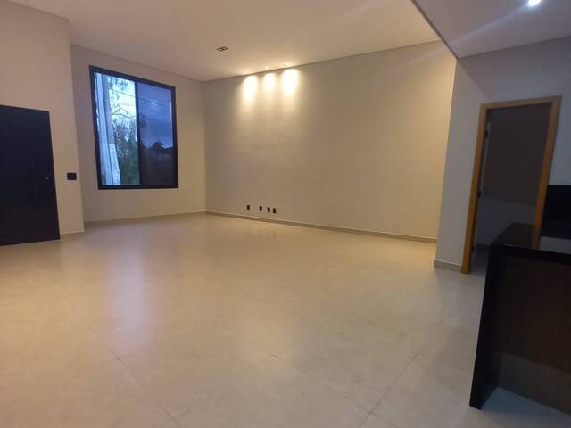 Casa para Locação em Tremembé - 4