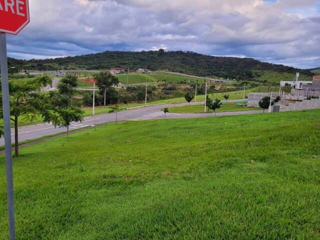#180 - Terreno em condomínio para Venda em Taubaté - SP