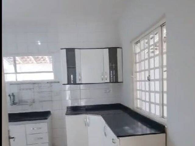 #191 - Casa em condomínio para Locação em Taubaté - SP