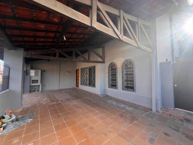 #203 - Casa para Venda em Taubaté - SP