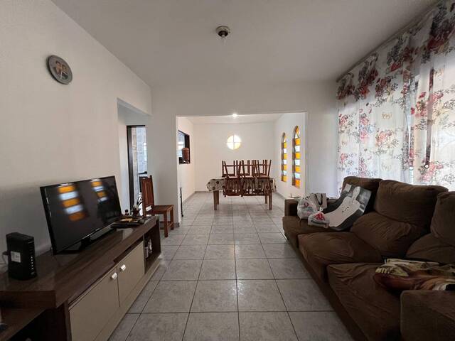 Casa para Venda em Taubaté - 5