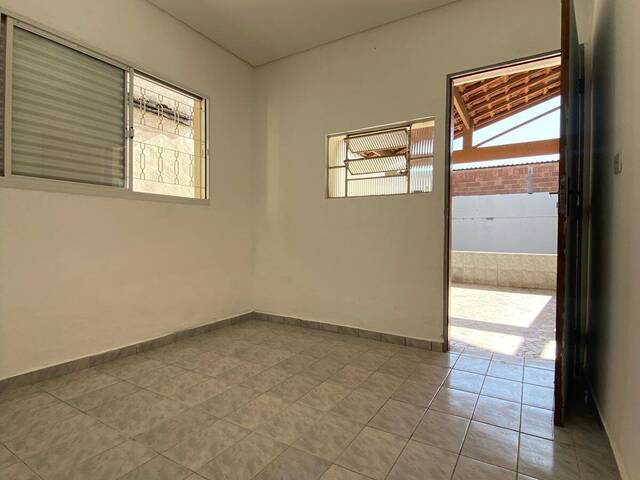Casa para Venda em Taubaté - 4
