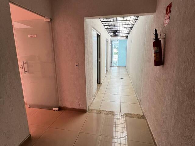 #212 - Casa para Venda em Taubaté - SP