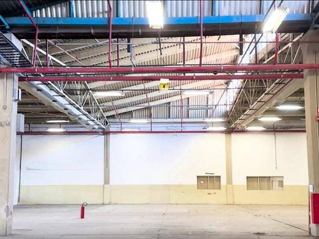 #239 - Galpão para Locação em São José dos Campos - SP