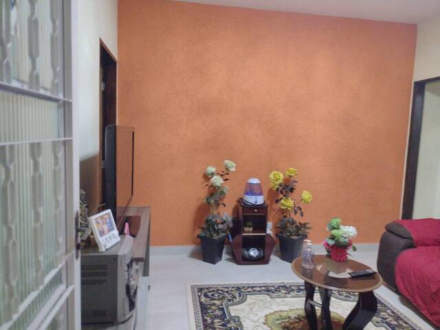 #244 - Casa para Venda em Taubaté - SP