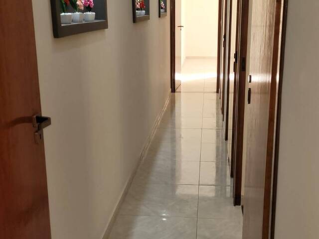 #247 - Casa para Venda em Taubaté - SP