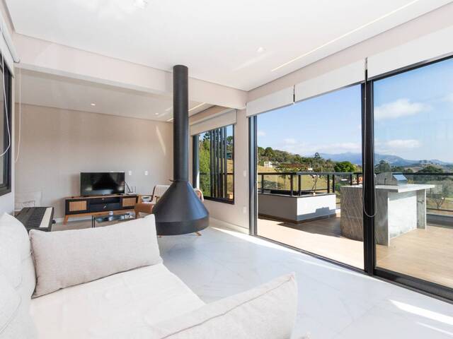 #253 - Casa em condomínio para Venda em Santo Antônio do Pinhal - SP