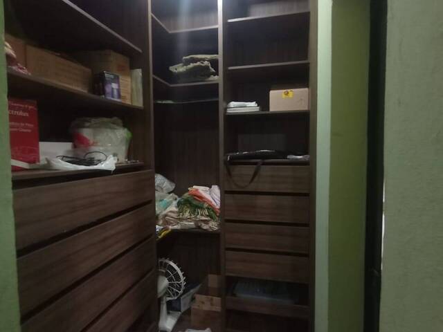 #255 - Salão Comercial para Venda em Taubaté - SP