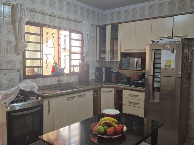 #257 - Casa em condomínio para Venda em Taubaté - SP