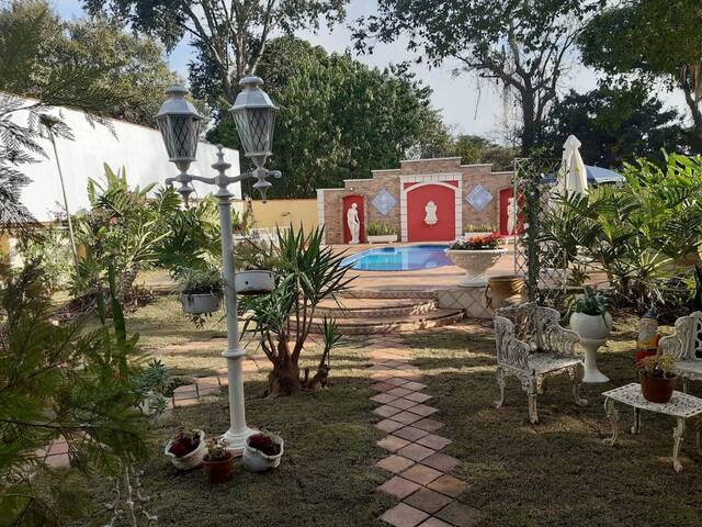 #272 - Casa para Venda em Taubaté - SP