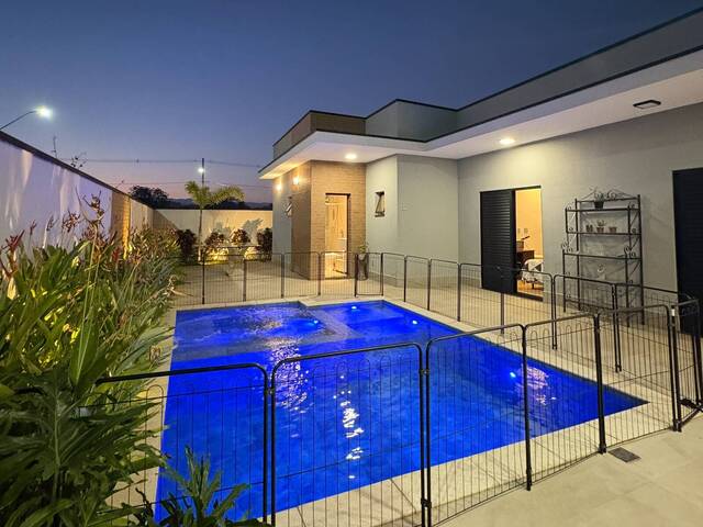 #278 - Casa em condomínio para Venda em Tremembé - SP