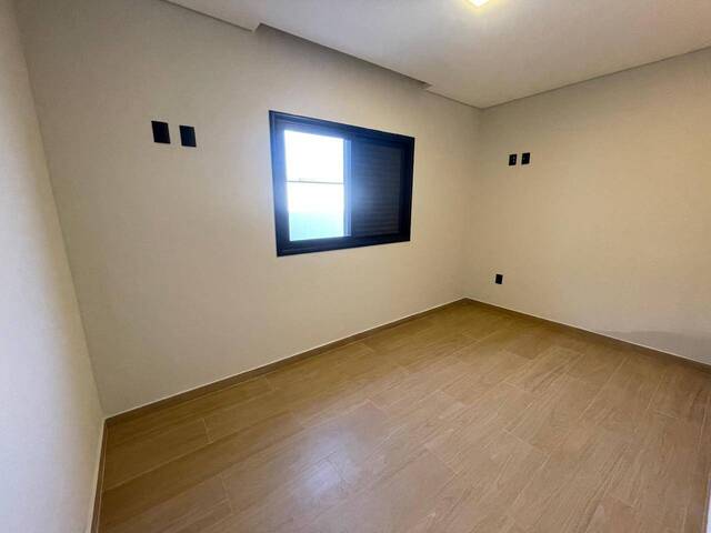 #294 - Casa em condomínio para Venda em Taubaté - SP