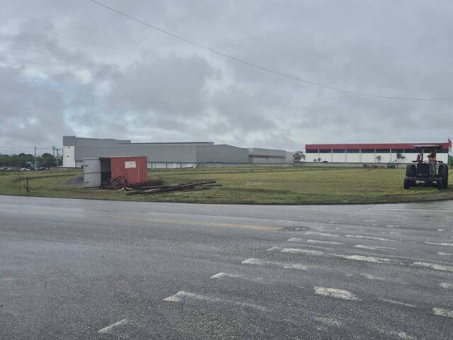 #302 - Terreno para Venda em Tremembé - SP