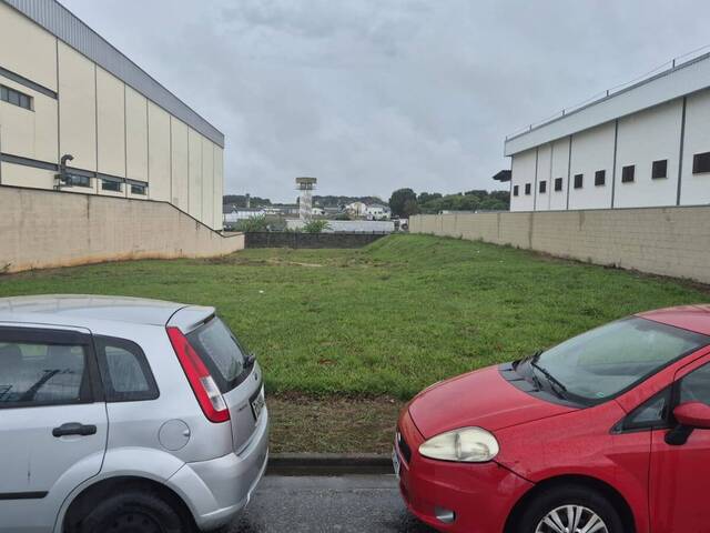 Venda em Distrito Industrial do Una II - Taubaté