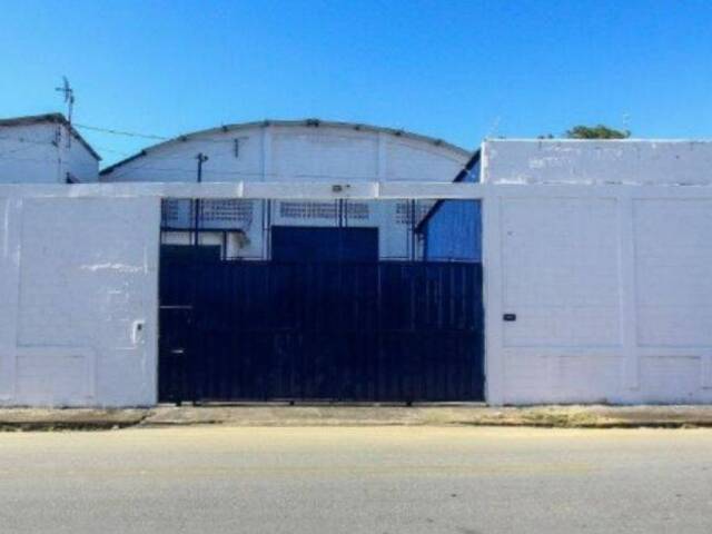 #304 - Galpão para Venda em Tremembé - SP