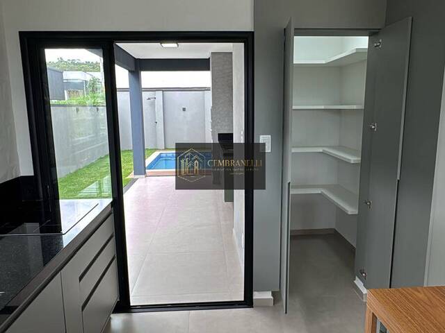 #312 - Casa em condomínio para Venda em Taubaté - SP