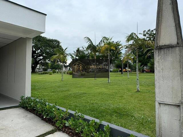 #345 - Casa para Venda em Taubaté - SP