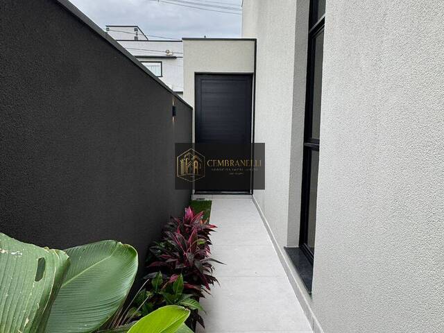 #345 - Casa para Venda em Taubaté - SP